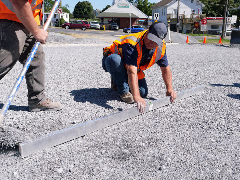 How to Read a Spirit Level Correctly: Expert Tips for Accuracy