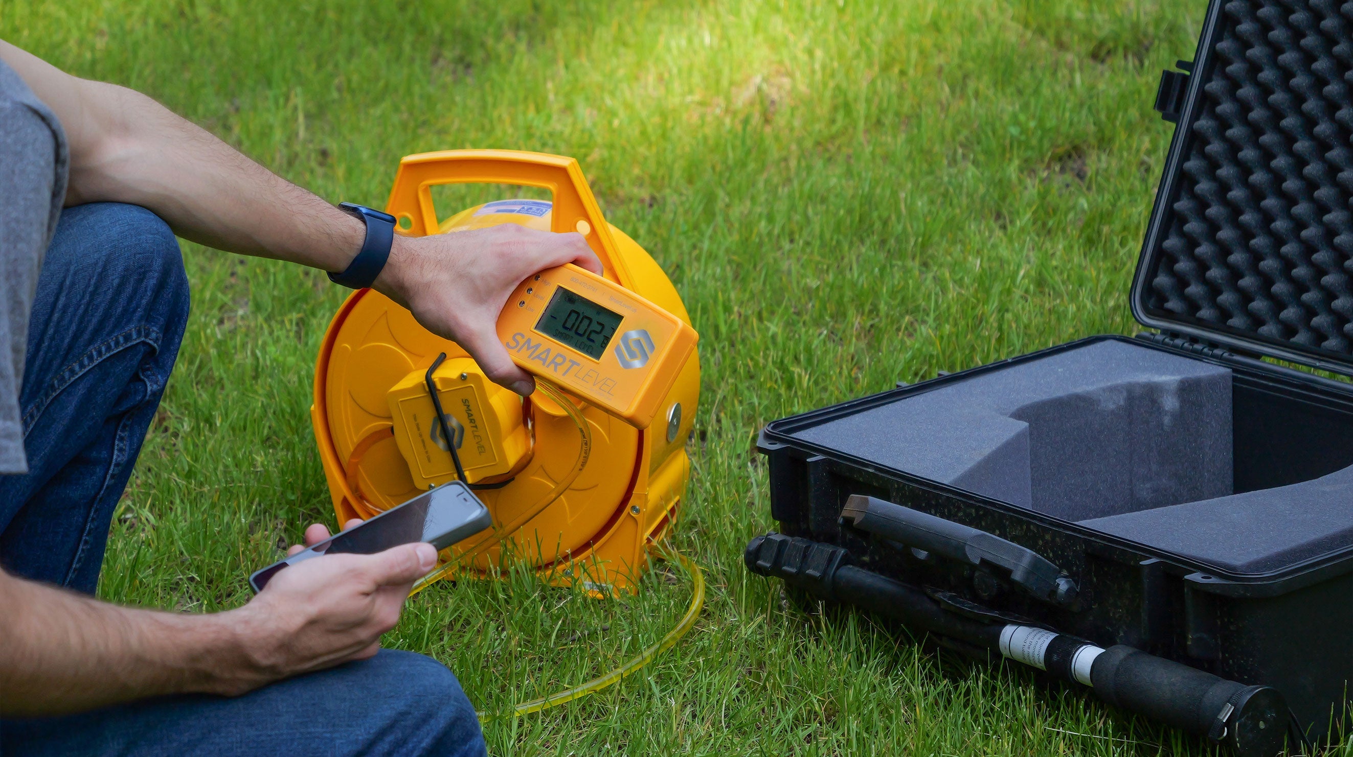 photo of someone estimating a job with a smart level