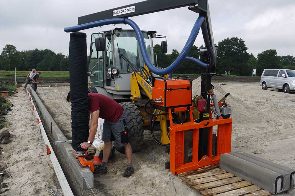 Vacu-Lift H | Vacuum Hose Lifter | Stone Driveway Edging